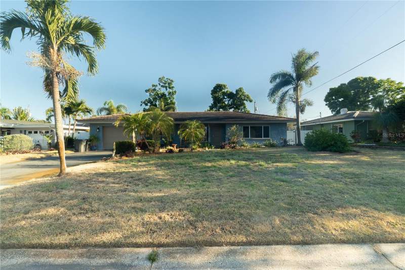 3 bedroom Single Family Residence at 33 Southwind Drive, Belleair Heights, Belleair Bluffs — photo 3