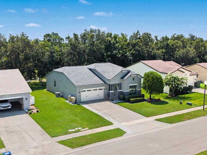 4 bedroom Single Family Residence at 4824 ASHURST STREET, DORAL POINTE NORTH, KISSIMMEE — photo 2