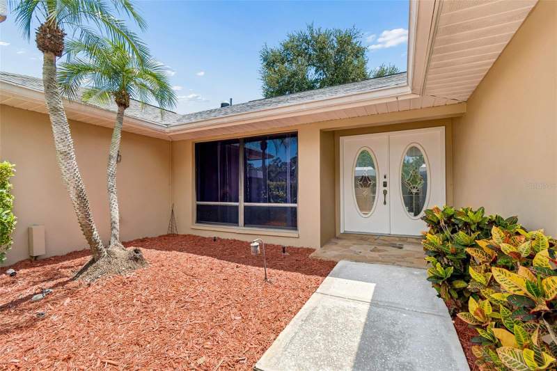 4 bedroom Single Family Residence at 1563 Misty Plateau Trail, Coachman Ridge-Tract A-1, Clearwater — photo 5