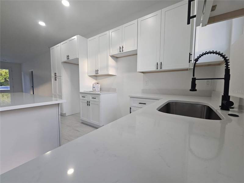 3 bedroom Single Family Residence at 2068 Dixie Ave, Dixie Terrace, Sanford — photo 4