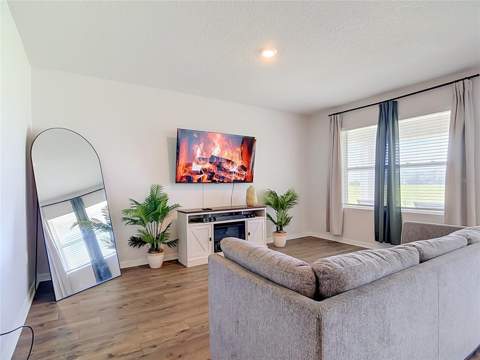 1040 Cambridge Drive, Winter Haven FL - photo 11 of 41