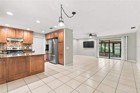 8410 Angela Court, Zephyrhills FL - photo 12 of 60