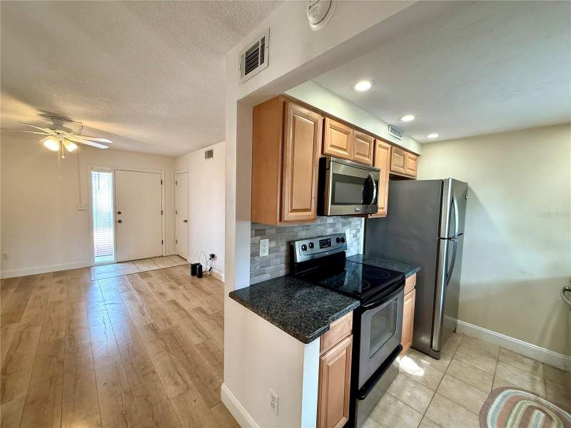 2 bedroom Condominium at 1960 Union Street #41, Oak Lake Park Condo, Clearwater — photo 5