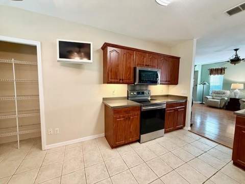10036 Brookdale Drive, New Port Richey FL - photo 11 of 49