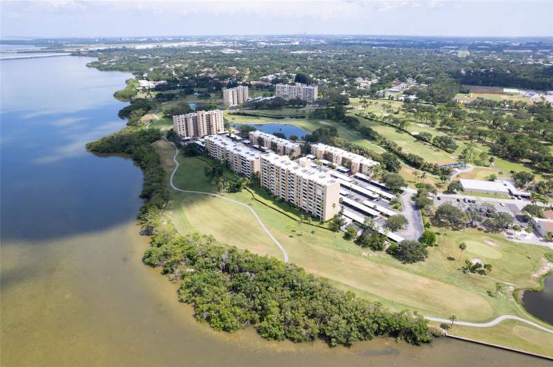 1 bedroom Condominium at 2618 Cove Cay Drive #702, Cove Cay 26-18 Village I, Clearwater — photo 5