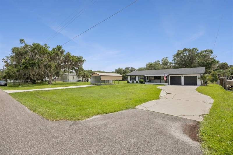 3 bedroom Single Family Residence at 2082 Shady Lane, Palm Shadows Vacd, Geneva — photo 4