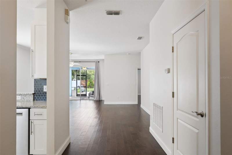 3 bedroom Single Family Residence at 1008 MAGNOLIA BLOSSOM COURT, PARKSIDE AT ERROL ESTATES SUB, APOPKA — photo 4