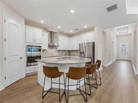 11515 Weaver Hollow Road, New Port Richey FL - photo 17 of 74