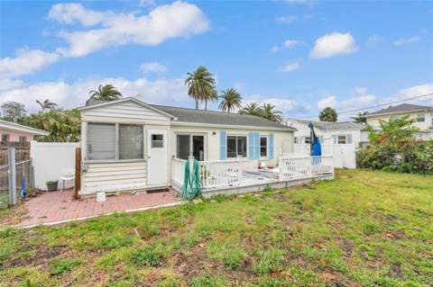 752 Lantana Avenue, Clearwater Beach FL - photo 6 of 7