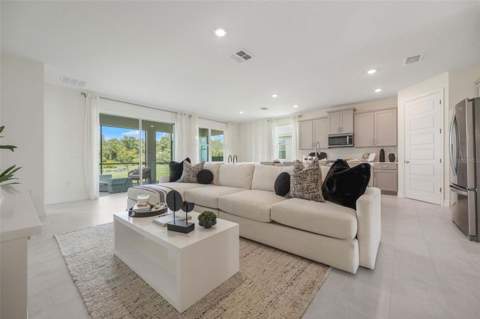 3949 Kennebunk Loop, Mount Dora FL - photo 10 of 36