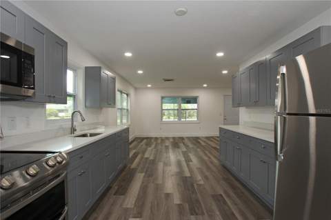 4925 Magnolia Avenue, Mulberry FL - photo 9 of 24