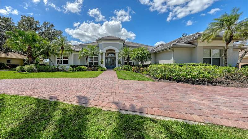 4 bedroom Single Family Residence at 3194 Charles Macdonald Drive, Laurel Oak Estates Sec 01, Sarasota — photo 4