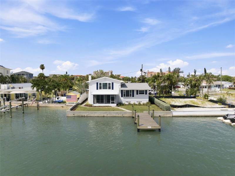 3 bedroom Single Family Residence at 13155 Boca Ciega Avenue, Pages Rep Of Mitchells Beach, Madeira Beach — photo 2