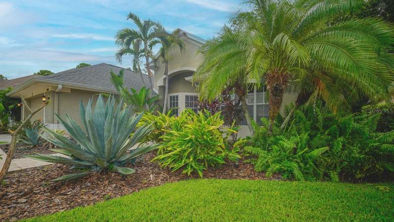 3 bedroom Single Family Residence at 9814 Gretna Green Drive, Westchase Sec 305 & 306A, Tampa — photo 3