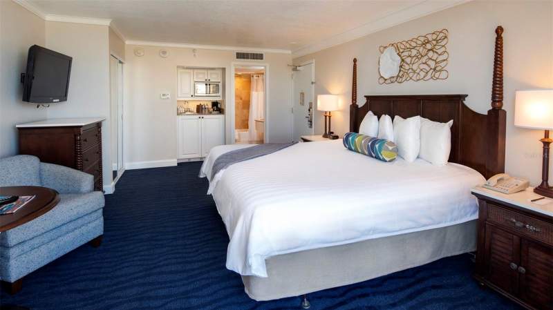 1 bedroom Condo - Hotel at 5500 Gulf Boulevard #5227, Jacaranda Beach Villas Condo, St Pete Beach — photo 3