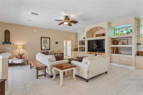 10120 Shortleaf Court, Weeki Wachee FL - photo 17 of 95