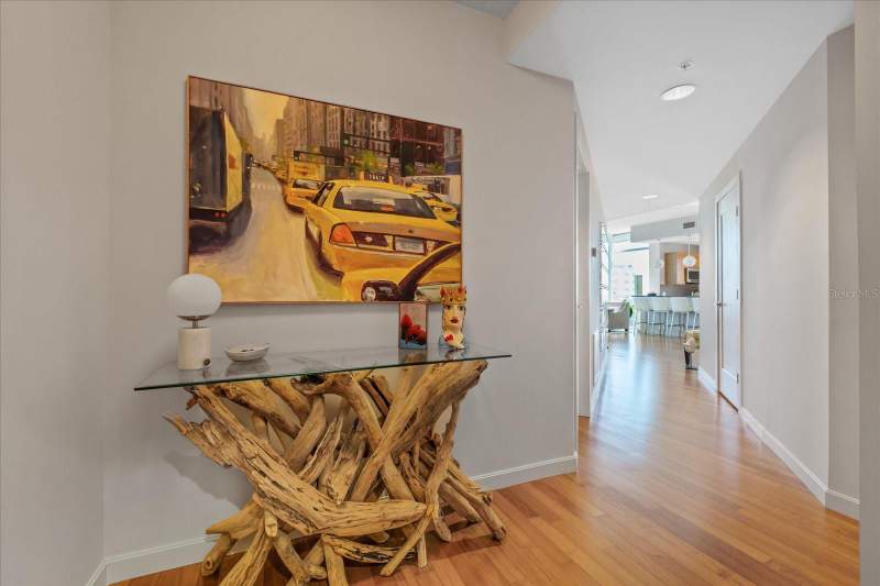 2 bedroom Condominium at 400 4th Avenue #1004, Sage The Condo, St Petersburg — photo 3