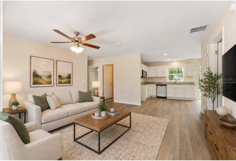 3 bedroom Single Family Residence at 467 SW Alvarez Road, Rainbow Lakes Estate, Dunnellon — photo 2