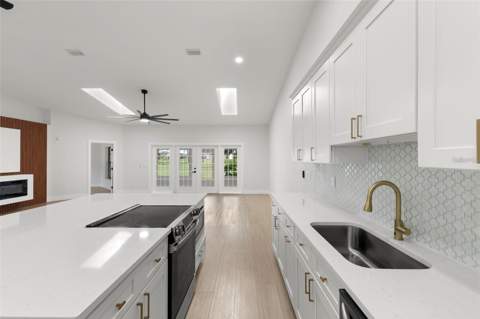 6549 Brentwood Drive, Zephyrhills FL - photo 14 of 41