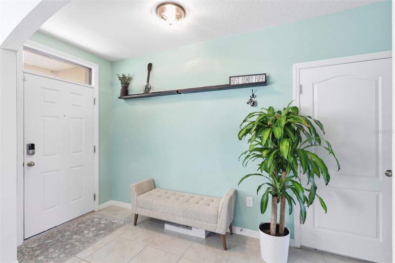 4 bedroom Single Family Residence at 2029 Apalachicola Lane, Riverbend At Cameron Heights, Sanford — photo 5