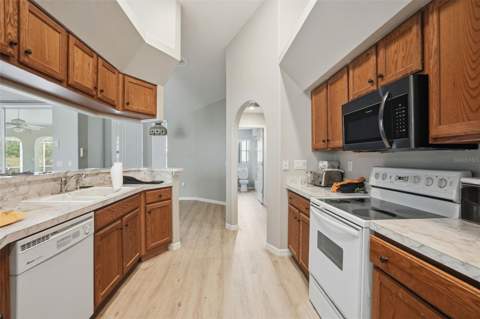 8038 Madrid Road, Weeki Wachee FL - photo 23 of 60