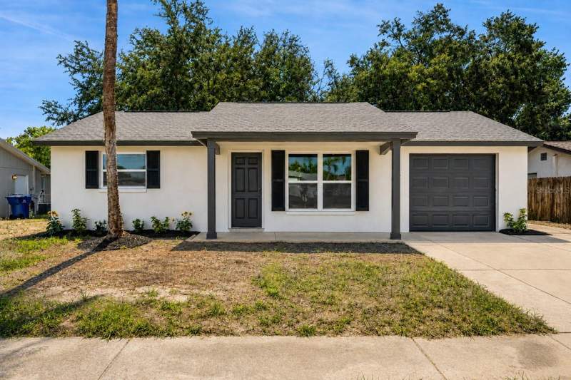 Holiday Gardens EstatesxHomes for Sale in New Port Richey, FL