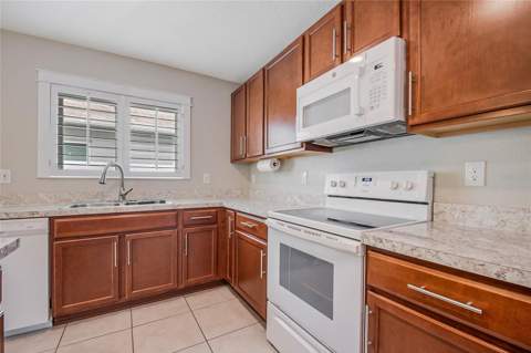 2865 Mosshire Circle, St Cloud FL - photo 23 of 43