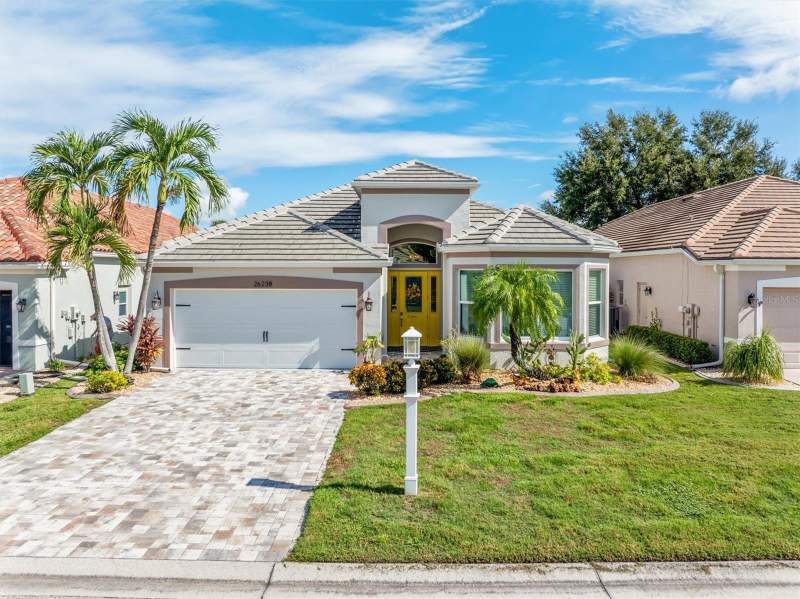 26238 FEATHERSOUND DRIVE home for sale in Seminole Lakes