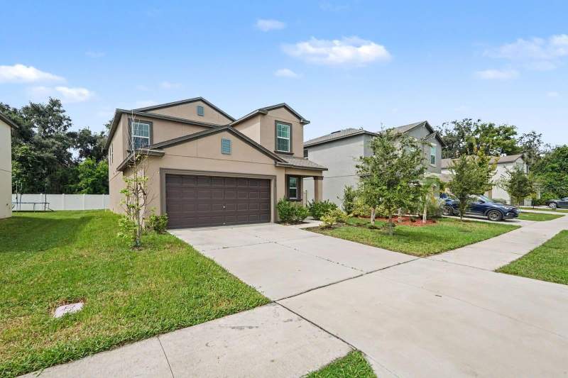 5 bedroom Single Family Residence at 6259 Back Forty Loop, Abbott Square Ph 1B, Zephyrhills — photo 2