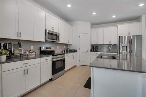 2637 Peace Of Mind Avenue, Kissimmee FL - photo 15 of 57