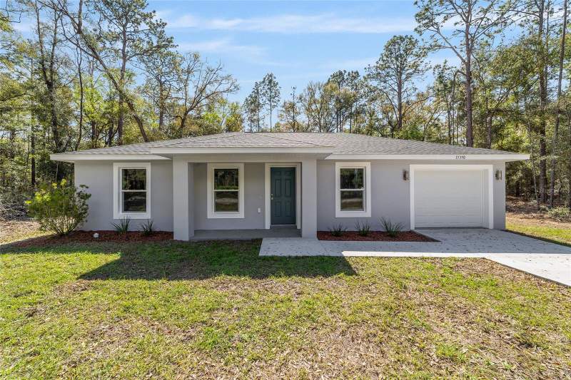 15664 SW 28TH LANE home for sale in Rainbow Park
