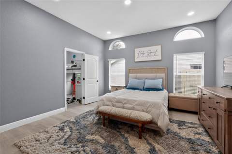 17721 Hampshire Oak Drive, Tampa FL - photo 20 of 35