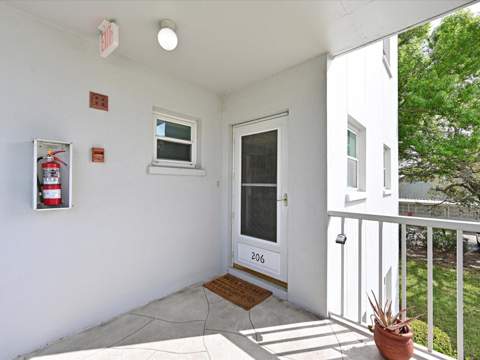 4240 Ironwood Circle #206A, Bradenton FL - photo 17 of 44