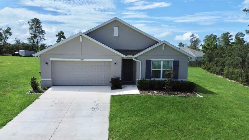 4 bedroom Single Family Residence at 2874 SW 165th Street Road, Marion Oaks Un 04, Ocala — photo 2
