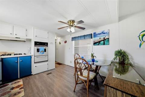 12116 Horseshoe Lane, Hudson FL - photo 12 of 57