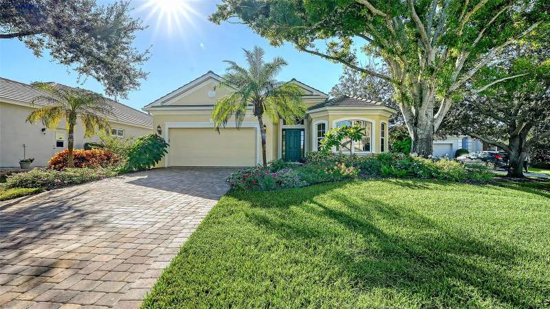 3 bedroom Single Family Residence at 117 Bishops Court Road, Oaks, Osprey — photo 4