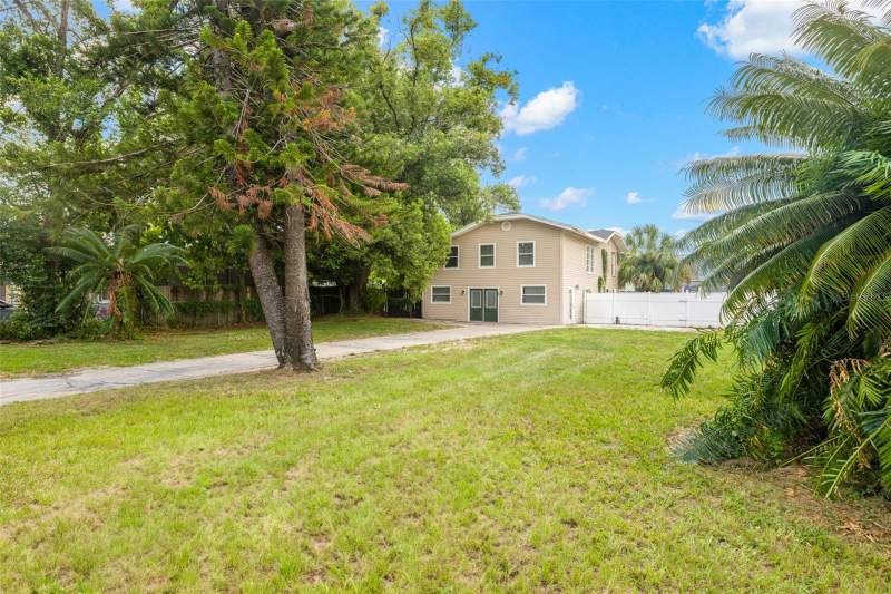 4 bedroom Single Family Residence at 305 E Hanna Avenue, Seminole Heights North, Tampa — photo 4
