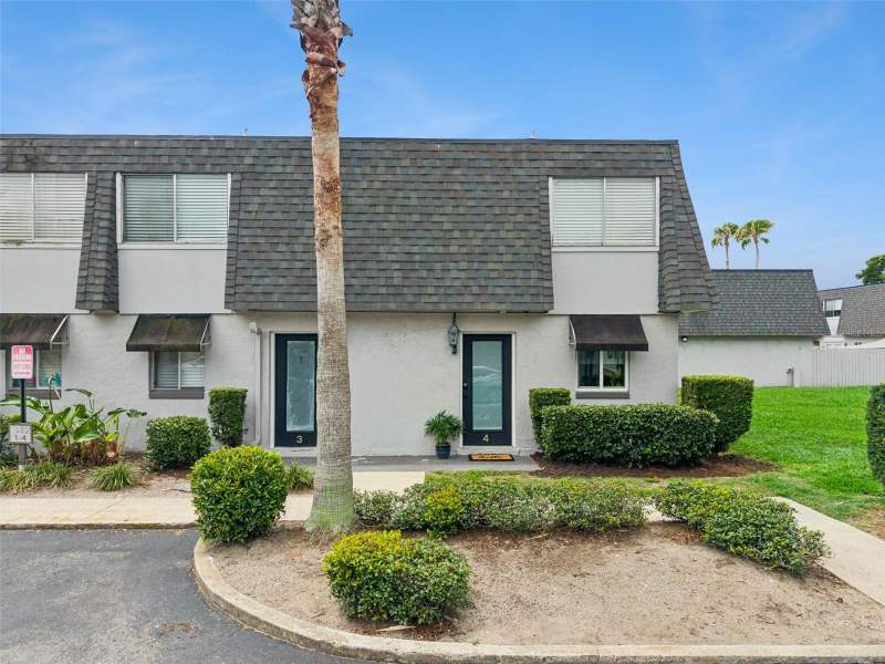Metro/Michigan Park Condo