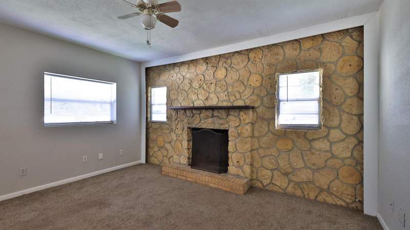 2 bedroom Single Family Residence at 5150 N Ocean Shore Boulevard, Artesia Sub, Palm Coast — photo 4