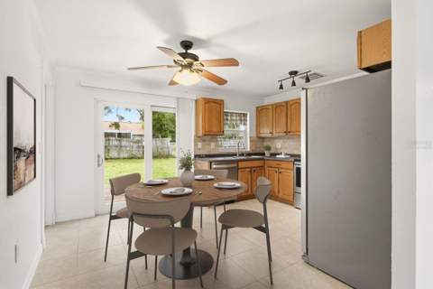 7826 Knox Loop, New Port Richey FL - photo 6 of 25