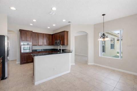 3821 Shoreview Drive, Kissimmee FL - photo 6 of 18