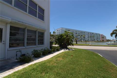 3128 59th Street #115, Gulfport FL - photo 17 of 26