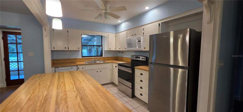 2 bedroom Single Family Residence at 17451 Southside Court, Southside Terrace, High Springs — photo 5