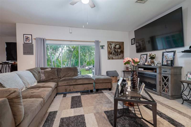 3 bedroom Single Family Residence at 4126 Cobbler Lane, Port Charlotte Sub 31, North Port — photo 5