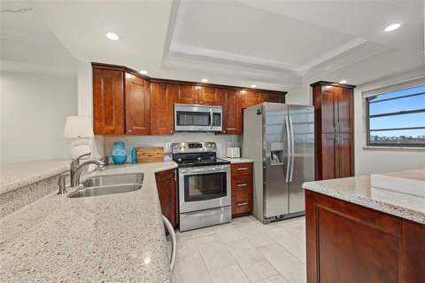 19531 Gulf Boulevard #604, Indian Shores FL - photo 18 of 84