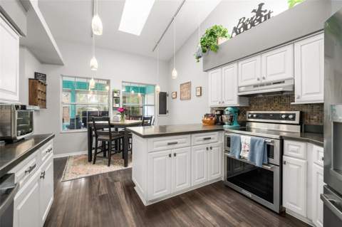 2712 NW 29th Place, Gainesville FL - photo 13 of 48