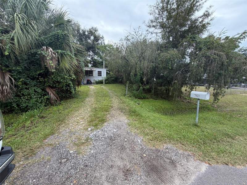 2 bedroom Mobile Home at 7023 50th Avenue, Speedway Park, Tampa — photo 3