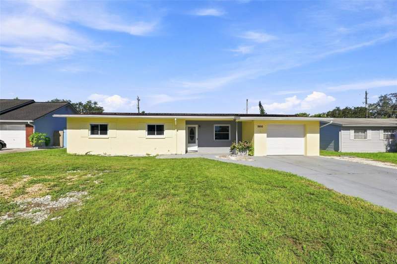 4 bedroom Single Family Residence at 9810 N 54th Street, Temple Terrace Plaza, Temple Terrace — photo 2