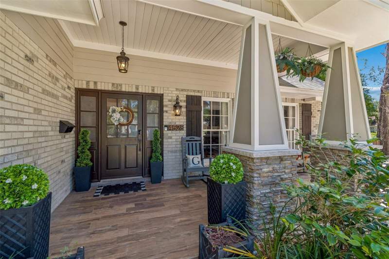 5 bedroom Single Family Residence at 4528 W Woodmere Road, Beach Park, Tampa — photo 5