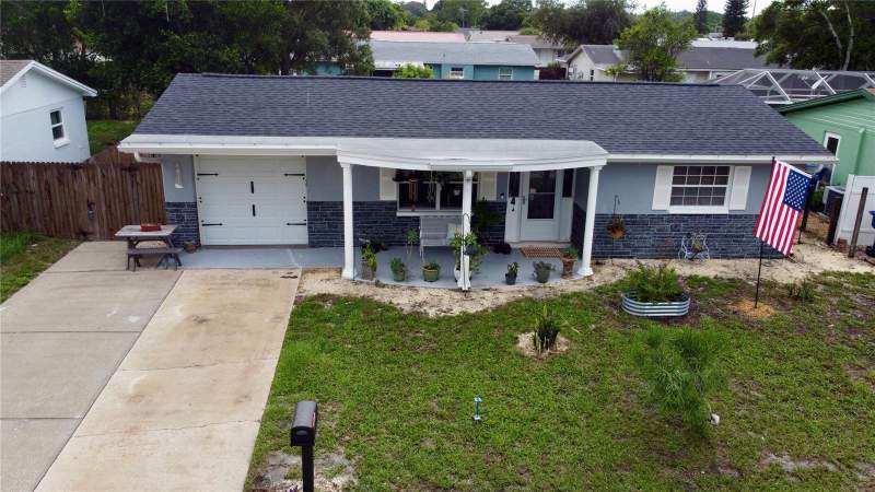 2 bedroom Single Family Residence at 1421 Wickham Lane, Holiday Lake Estates, Holiday — photo 2